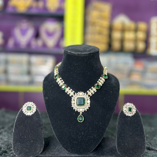 Moissanite minimal neckpiece in bottle green